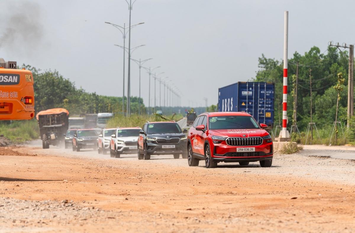 Đoàn SUV châu Âu đi xuyên Việt: Khung gầm và hệ thống treo chứng tỏ bản lĩnh giữa đại ngàn T ây Nguyên