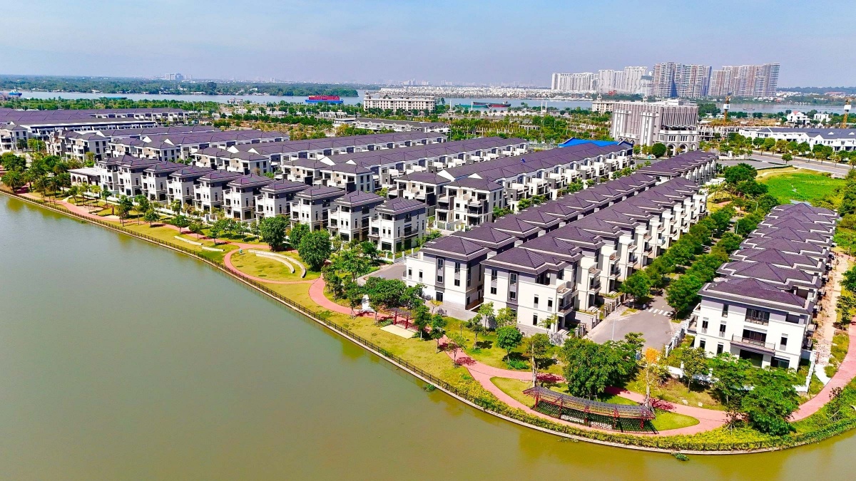 Novaland (NVL) bàn giao gần 1.000 sản phẩm tại dự án 'sống còn' Aqua City