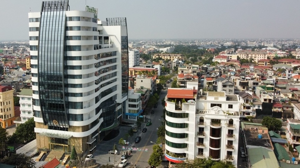 Lần đầu tiên tại 1 địa phương số lượng xe máy điện của VinFast ‘vượt mặt’ xe xăng Honda, đại lý cũng dần đổi ‘chiến lược’