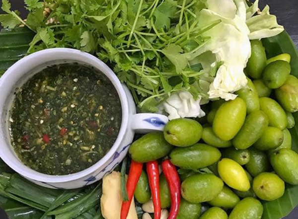 Loại quả chua lè xưa cho không ai lấy nay thành đặc sản 'hái ra tiền', giá siêu đắt đỏ