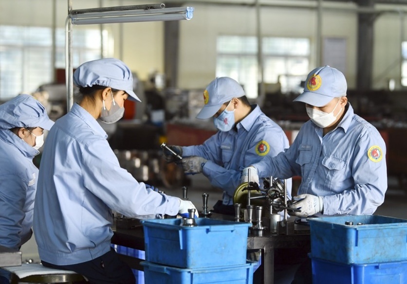 Quy định mới nhất về mức tiền thưởng dịp nghỉ lễ Quốc khánh (2/9), người lao động nên biết để hưởng quyền lợi