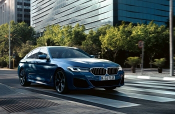 THACO AUTO tung ưu đãi cực lớn, khách mua BMW iX3 hời như được tặng thêm Mazda CX-30, Peugeot 2008 Allure