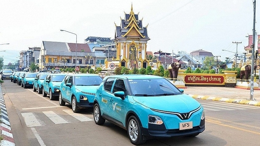 Xanh SM chinh phục Indonesia, nghe review khiến cư dân mạng Việt 'mát lòng mát dạ'