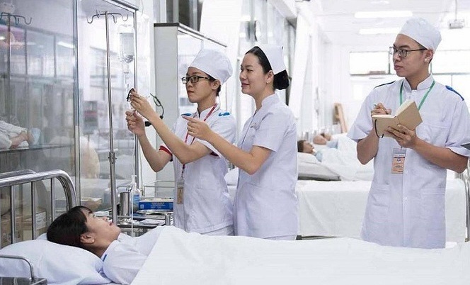 Kể từ nay, nhóm ngành Y này sẽ được miễn toàn bộ học phí và có được nhận trợ cấp mỗi tháng, phụ huynh nhẹ gánh phần nào