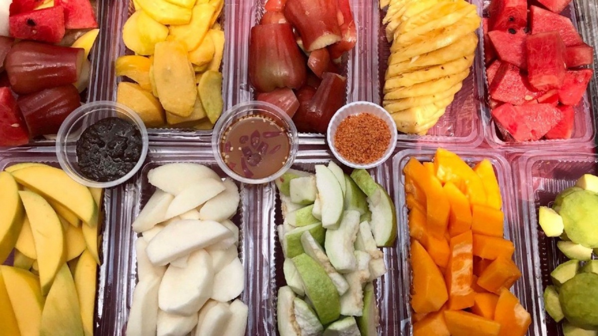 Trào lưu bán trái cây cắt sẵn đang nở rộ: Có phải chỉ cần biết cắt gọt là mỗi tháng sẽ thu về 30 triệu đồng?