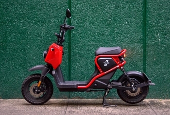 Honda ra mắt Zoomer e: phiên bản mới 'chất lừ', giá quy đổi chỉ hơn 20 triệu đồng
