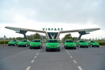 Sau hợp đồng chuyển đổi 4.000 xe điện VinFast, taxi Mai Linh kỳ vọng thoát lỗ