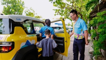 Lado Taxi và Xanh SM đưa VinFast VF 3 chạy dịch vụ ở Đà Lạt, du khách tuyên bố thẳng trải nghiệm