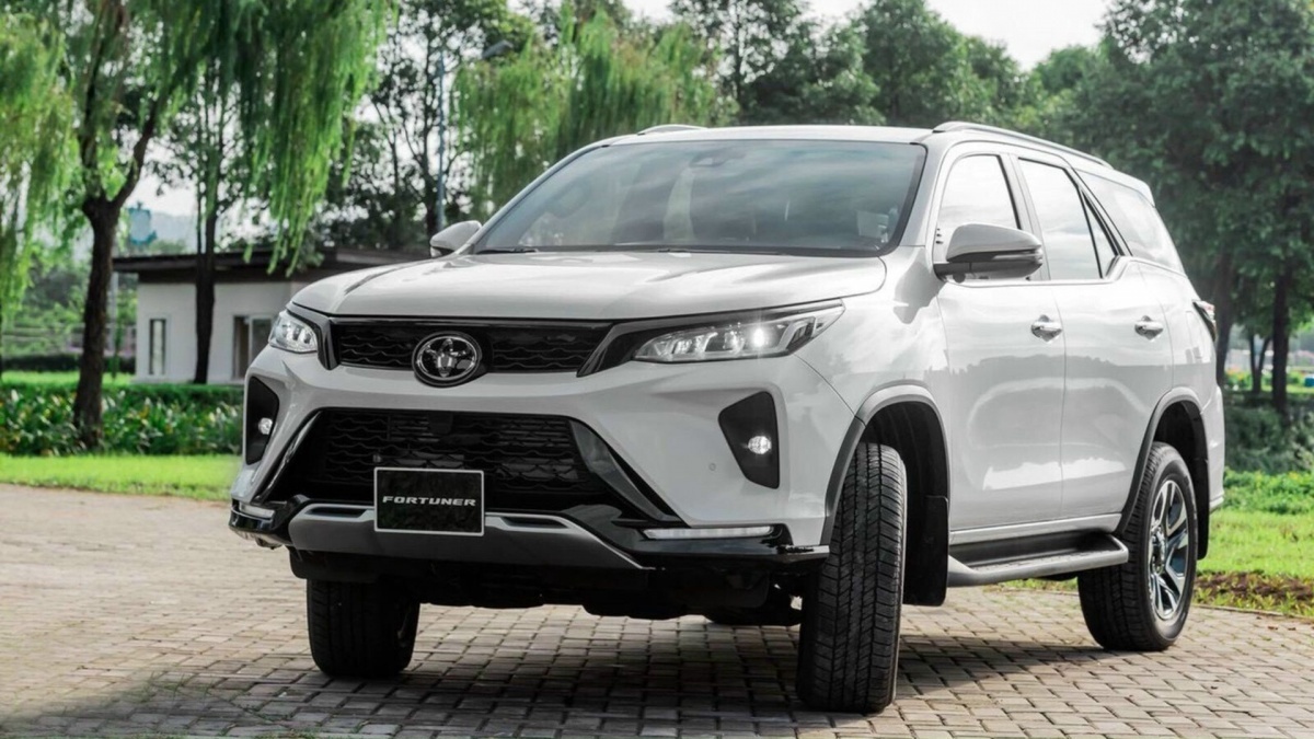 Những mẫu xe gầm cao 'vượt lụt' đáng nể nhất tại thị trường Việt Nam