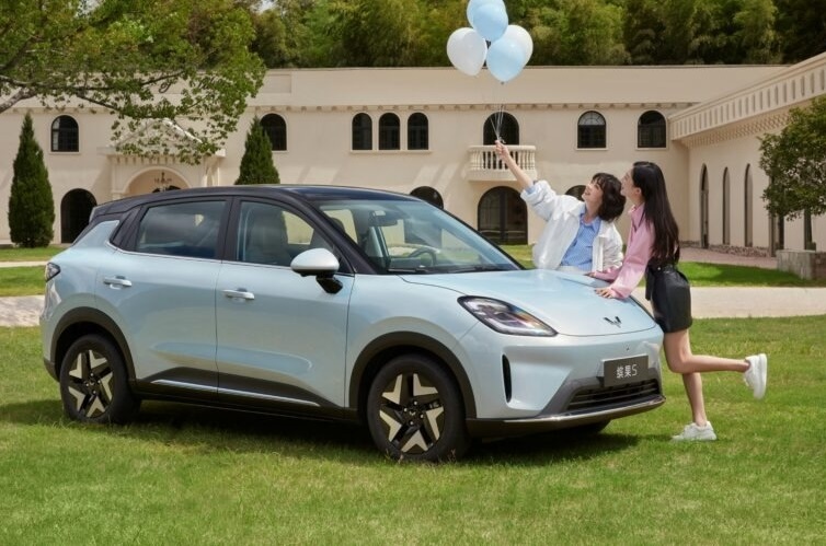 Mẫu SUV điện đẹp hút mắt từ cái nhìn đầu tiên: Pin hiện đại, chạy một mạch từ Hà Nội - Nghệ An mới sạc, giá hơn 300 triệu