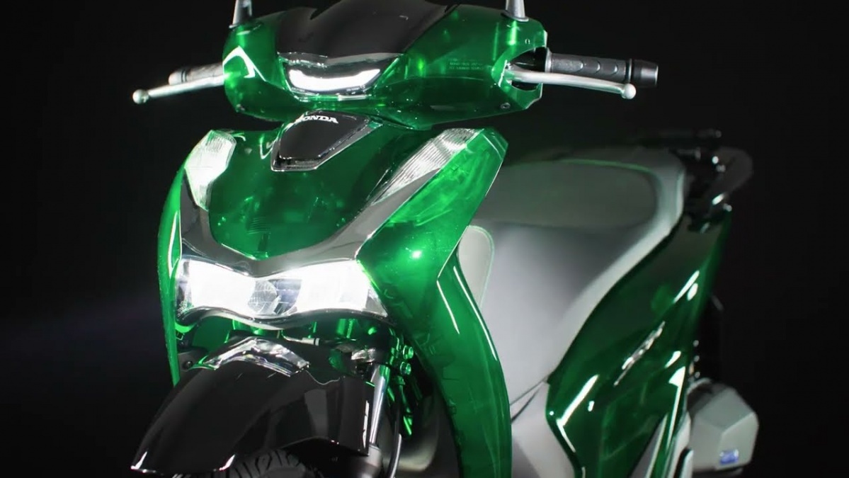 Honda tung ưu đãi lớn dịp Quốc khánh: Mua xe tay ga, tặng kèm xe máy điện trị giá 15 triệu đồng