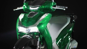 Honda tung ưu đãi lớn dịp Quốc khánh: Mua xe tay ga, tặng kèm xe máy điện trị giá 15 triệu đồng