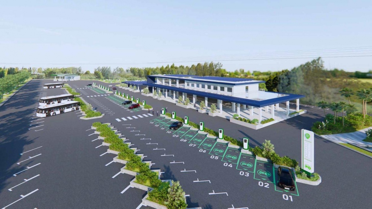 V-Green hợp tác cùng FPT Retail triển khai điểm sạc ô tô điện, đổi pin xe máy điện trên toàn quốc