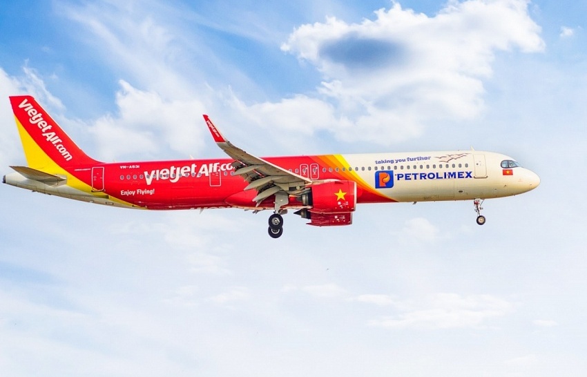 Vietjet (VJC) tăng tần suất chuyến bay kết nối tới 'Đảo quốc Sư tử'