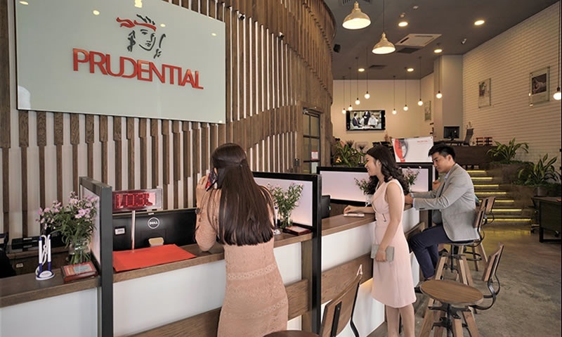 Mảng bảo hiểm lỗ hơn 800 tỷ, Prudential bất ngờ báo lãi gần 700 tỷ đồng