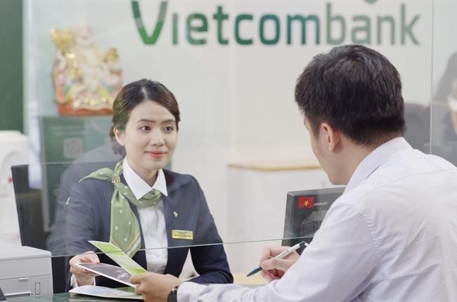 VCB lập đỉnh muộn nhất nhóm ngân hàng, thị trường đang phát đi thông điệp gì?