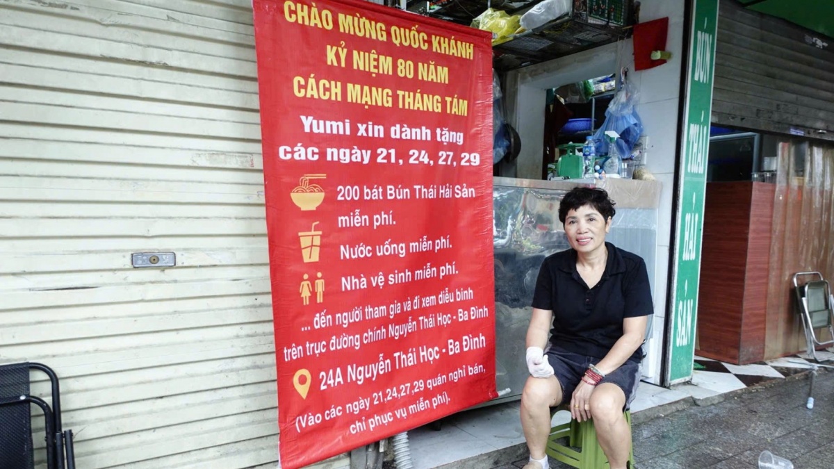 Bán chỗ ngồi xem sơ duyệt diễu binh, giá từ vài chục nghìn đến nửa triệu đồng