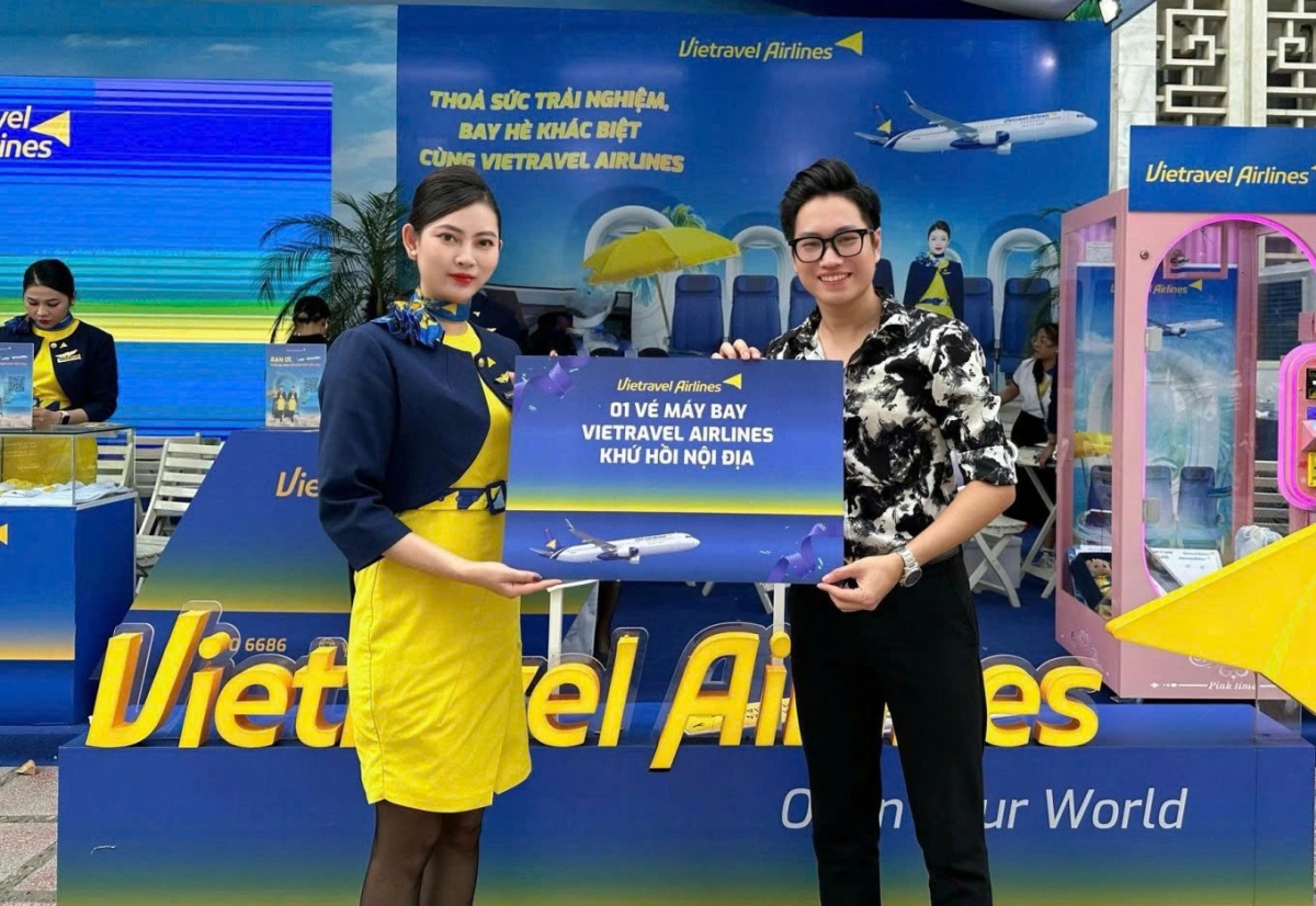 Vietravel Airline mang đến nhiều bất ngờ tại Triển lãm thành tựu đất nước