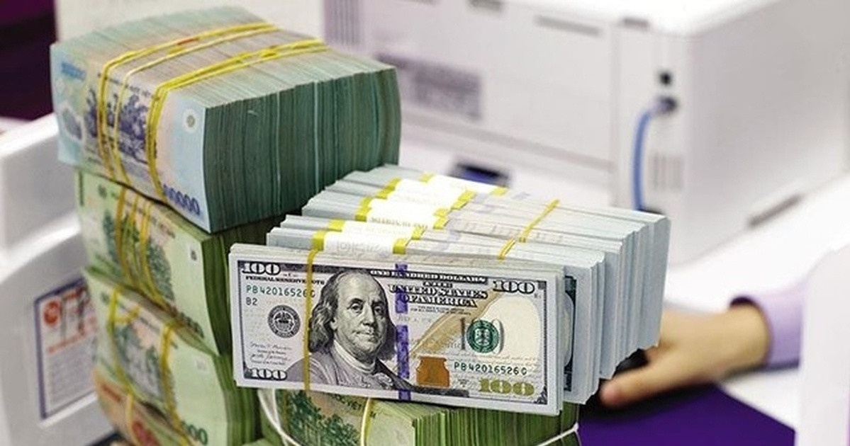 Chuyên gia AFA Capital: Vì sao các ngân hàng thương mại hưởng lợi từ bán USD kỳ hạn?