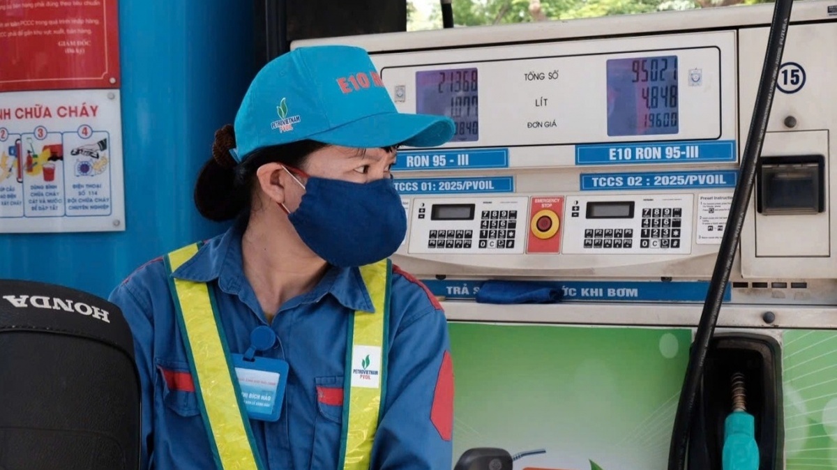 Từ 1/1/2026: Sẽ bán loại xăng mới, phía Hiệp hội Các nhà sản xuất xe máy Việt Nam nói rõ về độ tương thích với các xe máy đời cũ
