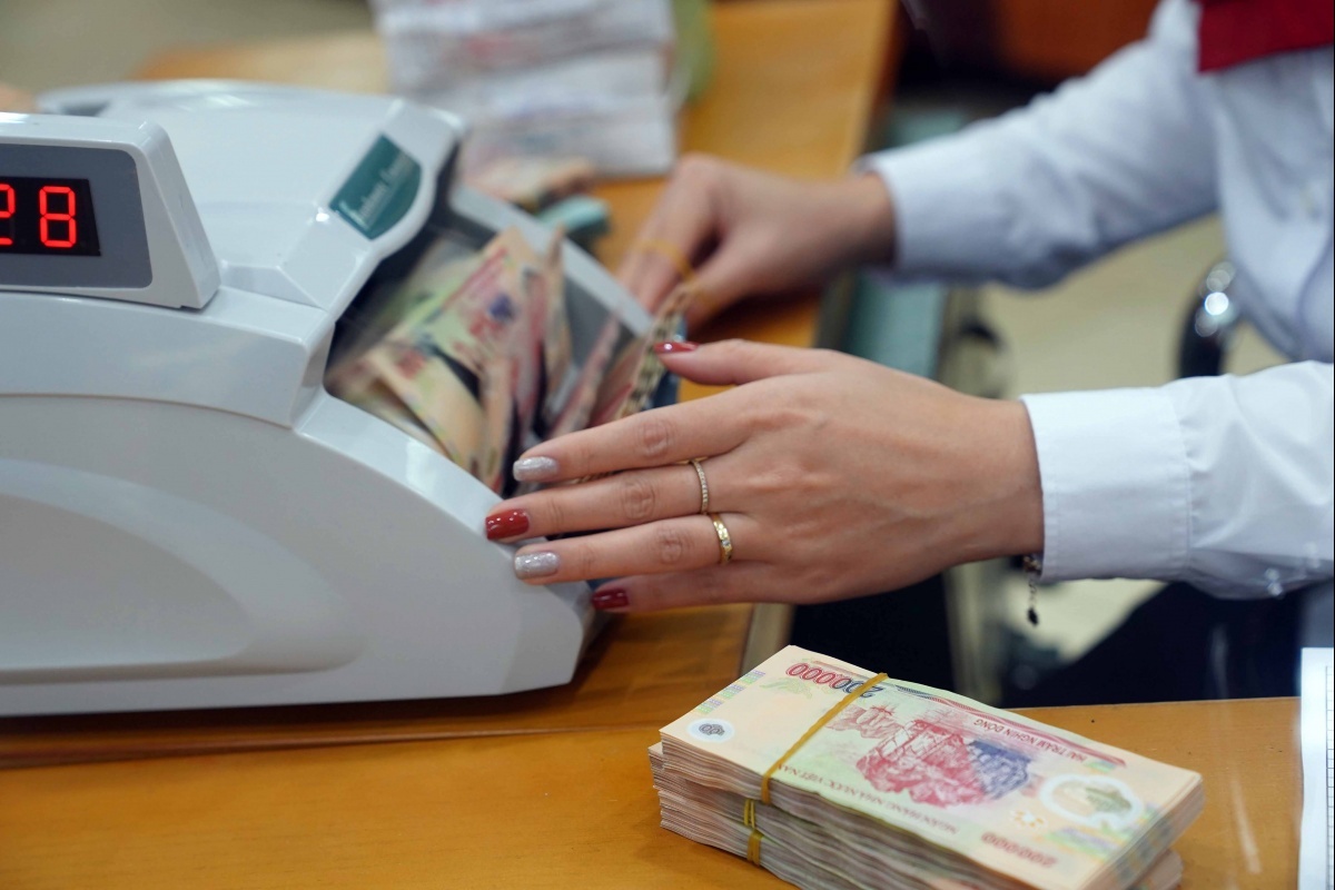 WiGroup: Tín dụng ngân hàng bứt tốc, bất động sản dẫn đầu nhưng rủi ro nợ xấu chưa hạ nhiệt