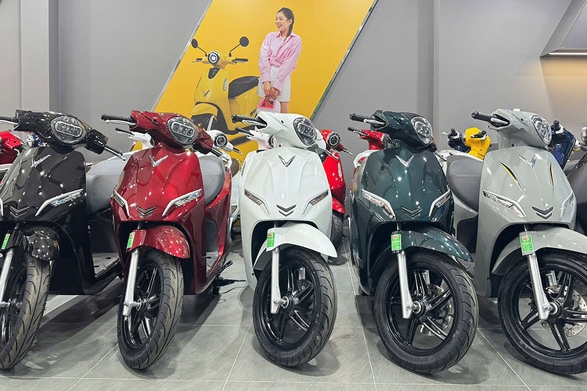 Xe máy điện giá dưới 20 triệu của VinFast: Dùng hẳn pin xịn, chạy 114 km mỗi lần sạc, bảo hành pin tới 8 năm