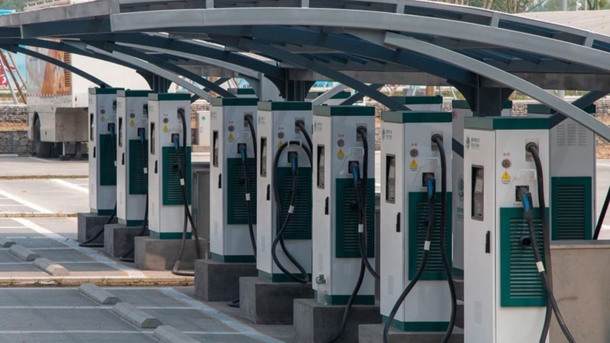 Quốc gia nhiều trạm sạc xe điện nhất thế giới với nguyên tắc 'đi trước nhu cầu một bước’