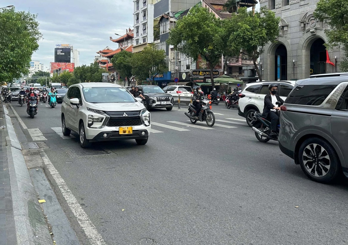 Sắp áp dụng tiêu chuẩn tiêu thụ nhiên liệu mới, 96% ô tô xăng có nguy cơ bị ‘xóa sổ’ khỏi thị trường