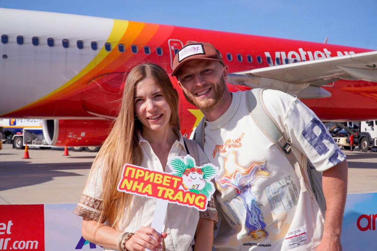 Vietjet (VJC) bứt phá mạnh mẽ trong 6 tháng đầu năm 2025