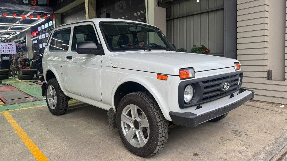 SUV 2 cầu Lada Niva sắp bán tại Việt Nam: Giá chỉ 390 triệu, thiết kế gây bàn tán, động cơ đạt chuẩn EURO 5