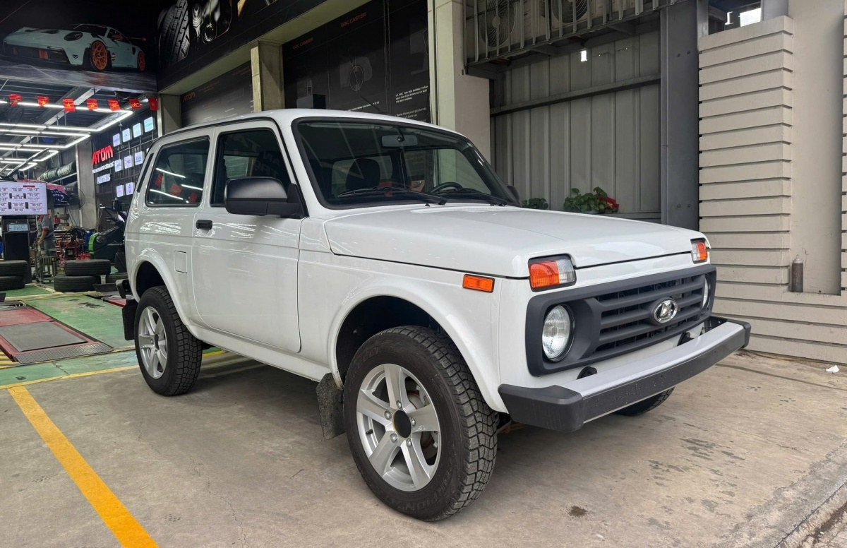 SUV 2 cầu Lada Niva sắp bán tại Việt Nam: Giá chỉ 390 triệu, thiết kế gây bàn tán, động cơ đạt chuẩn EURO 5