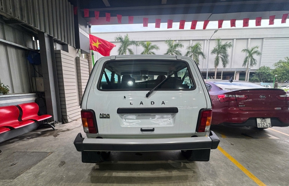 SUV 2 cầu Lada Niva sắp bán tại Việt Nam: Giá chỉ 390 triệu, thiết kế gây bàn tán, động cơ đạt chuẩn EURO 5