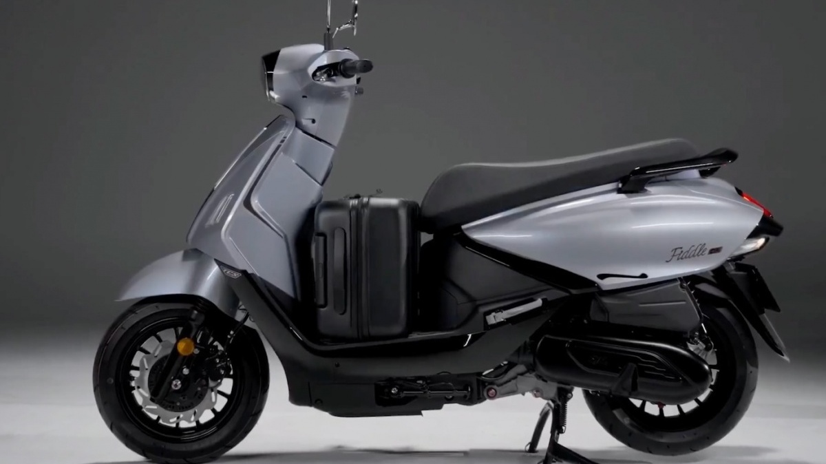 ‘Siêu xe ga’ ăn xăng như ngửi chỉ 1,6L/100km: Rất sành điệu, để vừa 1 vali ở chỗ để chân, giá lại rẻ như cho