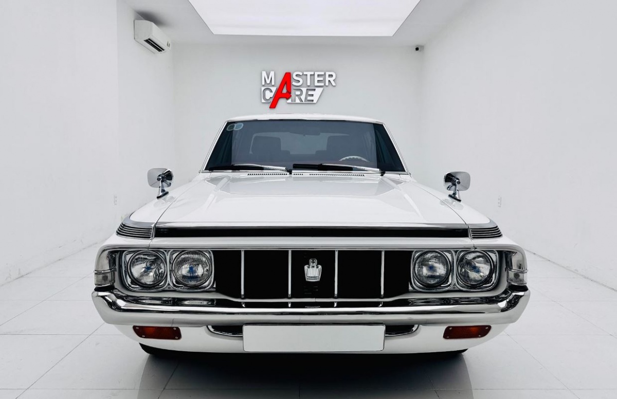 Vua cà phê Đặng Lê Nguyên Vũ đưa ô tô Toyota Crown 50 tuổi đi phục chế: Xưởng độ mất 3 tháng cho ra tác phẩm như mới xuất xưởng, 2 chiếc đang xếp hàng