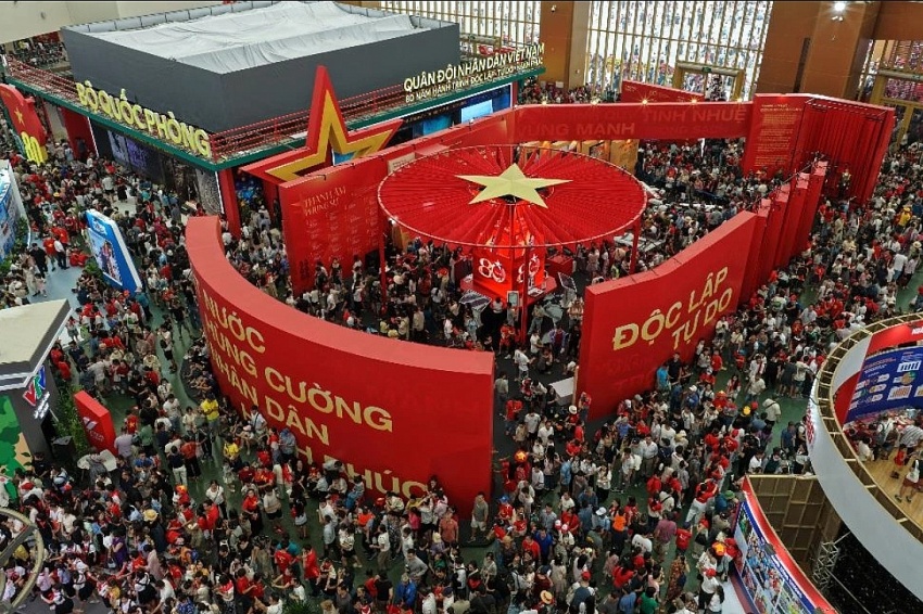 Doanh nhân Việt trên sàn chứng khoán: Tự cường cùng 80 năm độc lập
