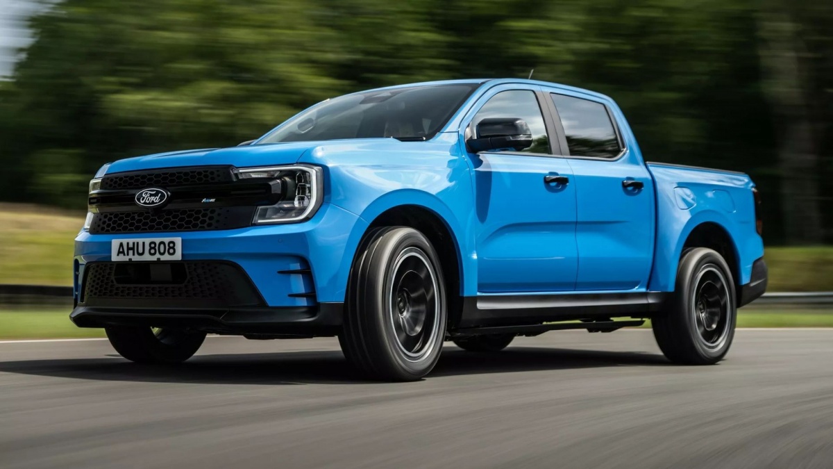 Ford Ranger bản hybrid về Việt Nam nhiều người sẽ thích mê: Máy mạnh hơn hẳn Raptor, chạy 2 vòng hồ Tây không tốn một giọt xăng