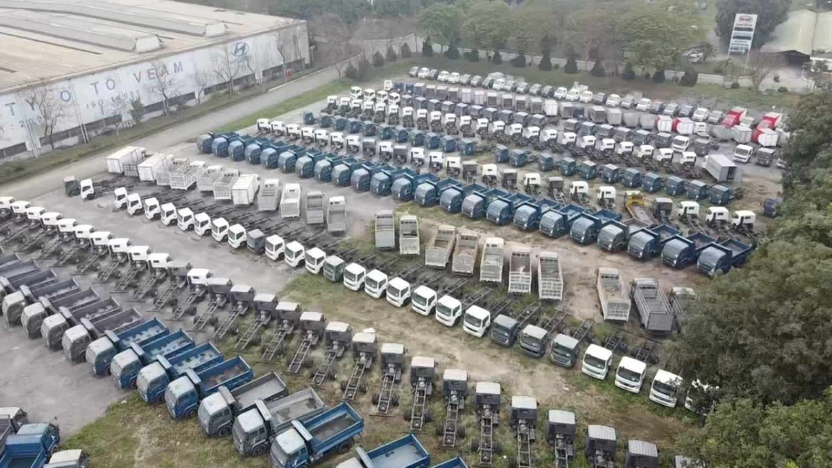 Đại gia nắm vốn tại Honda, Toyota, Ford mang hàng nghìn ô tô đi đấu giá, bất ngờ thu về 130 tỷ