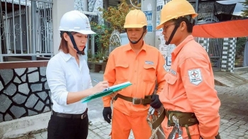 Bộ Công Thương đề xuất tính khoản lỗ của EVN vào giá điện