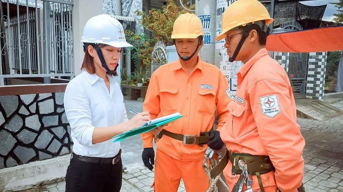 Bộ Công Thương đề xuất tính khoản lỗ của EVN vào giá điện