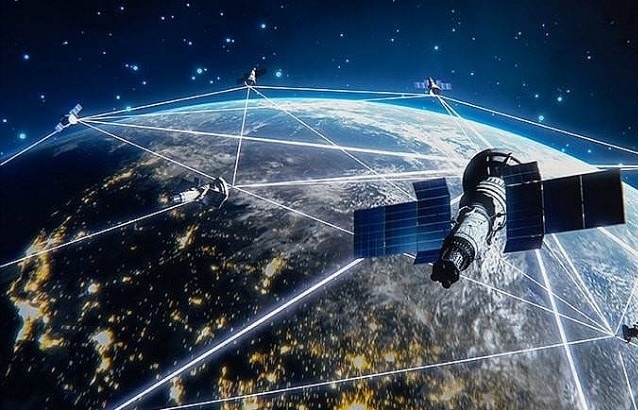 Trường đại học Việt Nam đầu tiên có khả năng nghiên cứu vệ tinh tầm thấp được quốc tế 'chọn mặt gửi vàng'