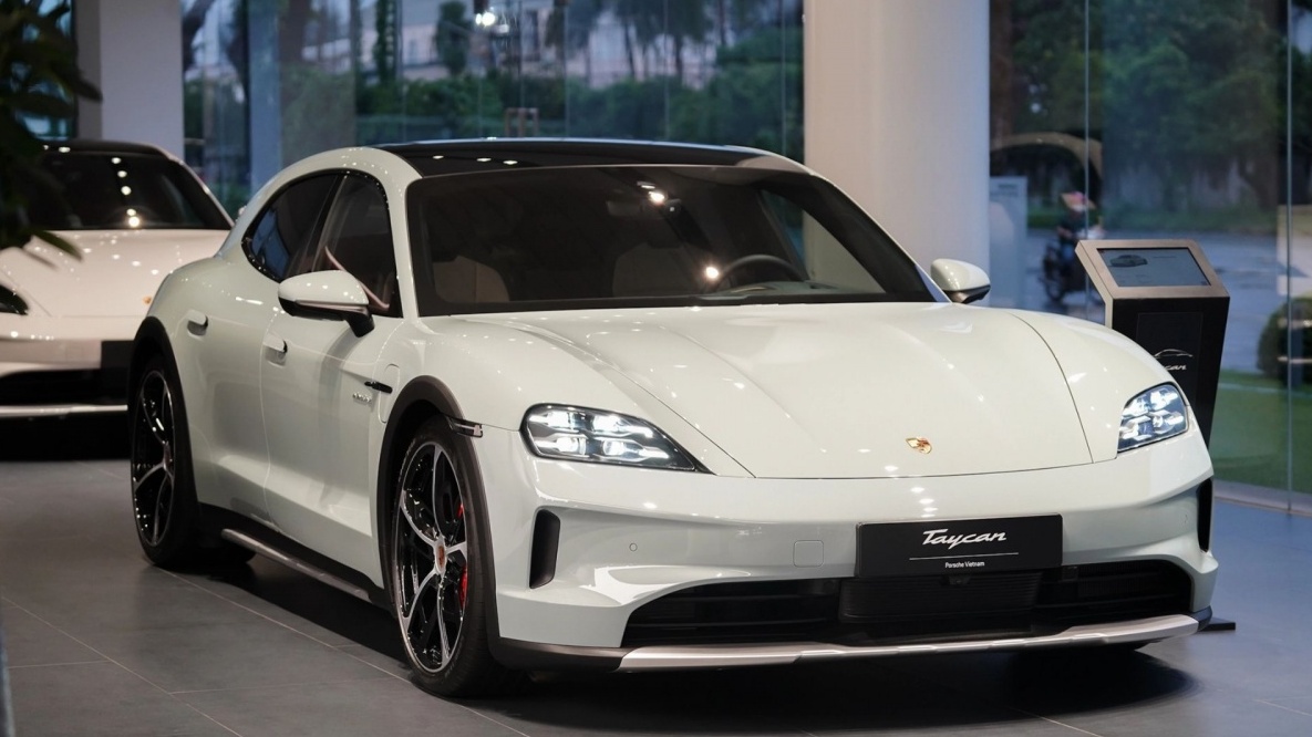 Xe điện giá 9 tỷ Porsche Taycan tiếp tục bị triệu hồi, lần này vì lỗi pin nguy hiểm: Các chủ xe cần đưa đi kiểm tra gấp