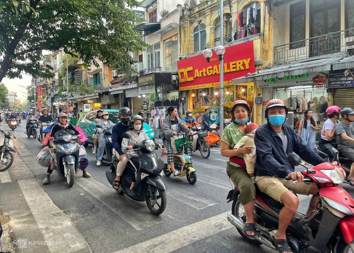 10 tháng trước khi cấm xe xăng trong Vành đai 1 Hà Nội, dần lộ diện hàng trăm vị trí lắp trạm sạc điện