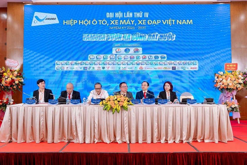 230 doanh nghiệp thuộc Hiệp hội ô tô, xe máy, xe đạp Việt Nam sẽ sản xuất 100% xe điện vào năm 2035