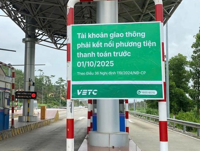 Từ 1/10: Hơn 4 triệu ô tô có nguy cơ ‘mắc kẹt’ trước trạm thu phí vì chậm làm điều này
