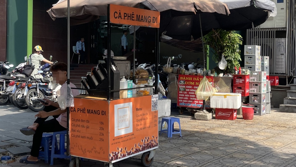 Cà phê mang đi - mô hình kinh doanh được xem là ‘cửa ngõ khởi nghiệp’: Dễ vào cuộc nhưng khó thoát lỗ