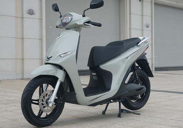 Bộ 3 xe máy điện mới nhất của VinFast chính thức lộ diện: Trang bị 2 pin, quãng đường di chuyển ấn tượng, giá bán thế nào?