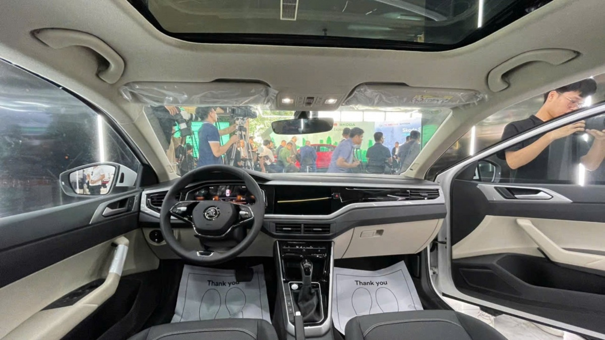 Skoda Slavia ra mắt Việt Nam: Giá bán 468-568 triệu đồng, đấu Vios City bằng máy xăng 1.0L tăng áp, hộp số 6 cấp, gầm cao hơn cả Corolla Cross