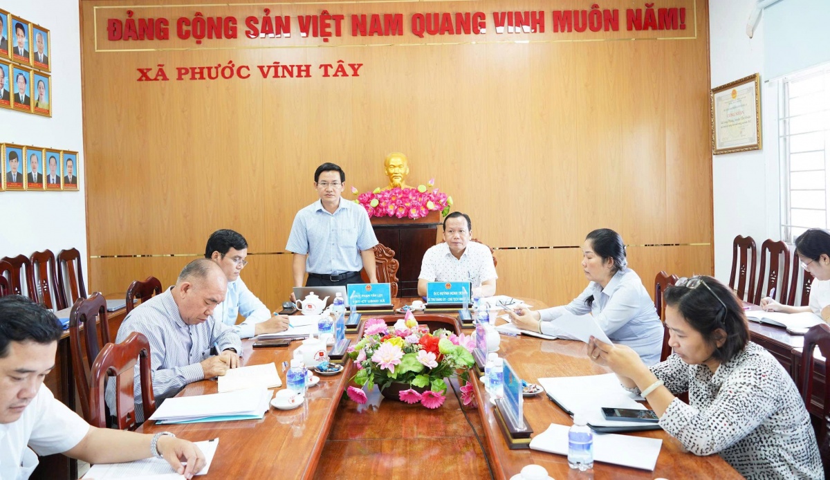 Hơn 2.500 hộ dân 'đổi đời' nhờ tiền bồi thường đất từ siêu dự án 1.000ha của Vinhomes (VHM)