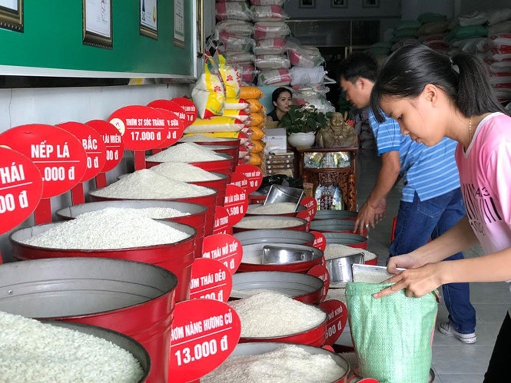 Bộ Công Thương thu hồi 13 giấy phép xuất khẩu gạo của thương nhân