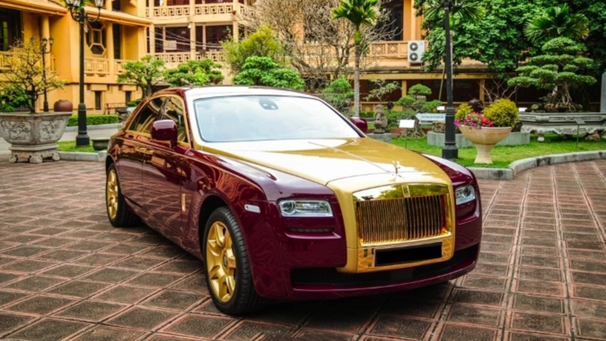 Số phận của dàn siêu xe trăm tỷ Rolls-Royce, Maybach, McLaren lần lượt bị ngân hàng rao bán